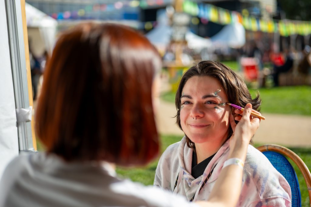 maquillage si si la paillette